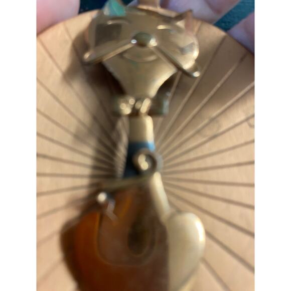 vintage 1960s huge copper cat pendant 3D mustache 60s novelty necklace mod - Picture 5 of 8